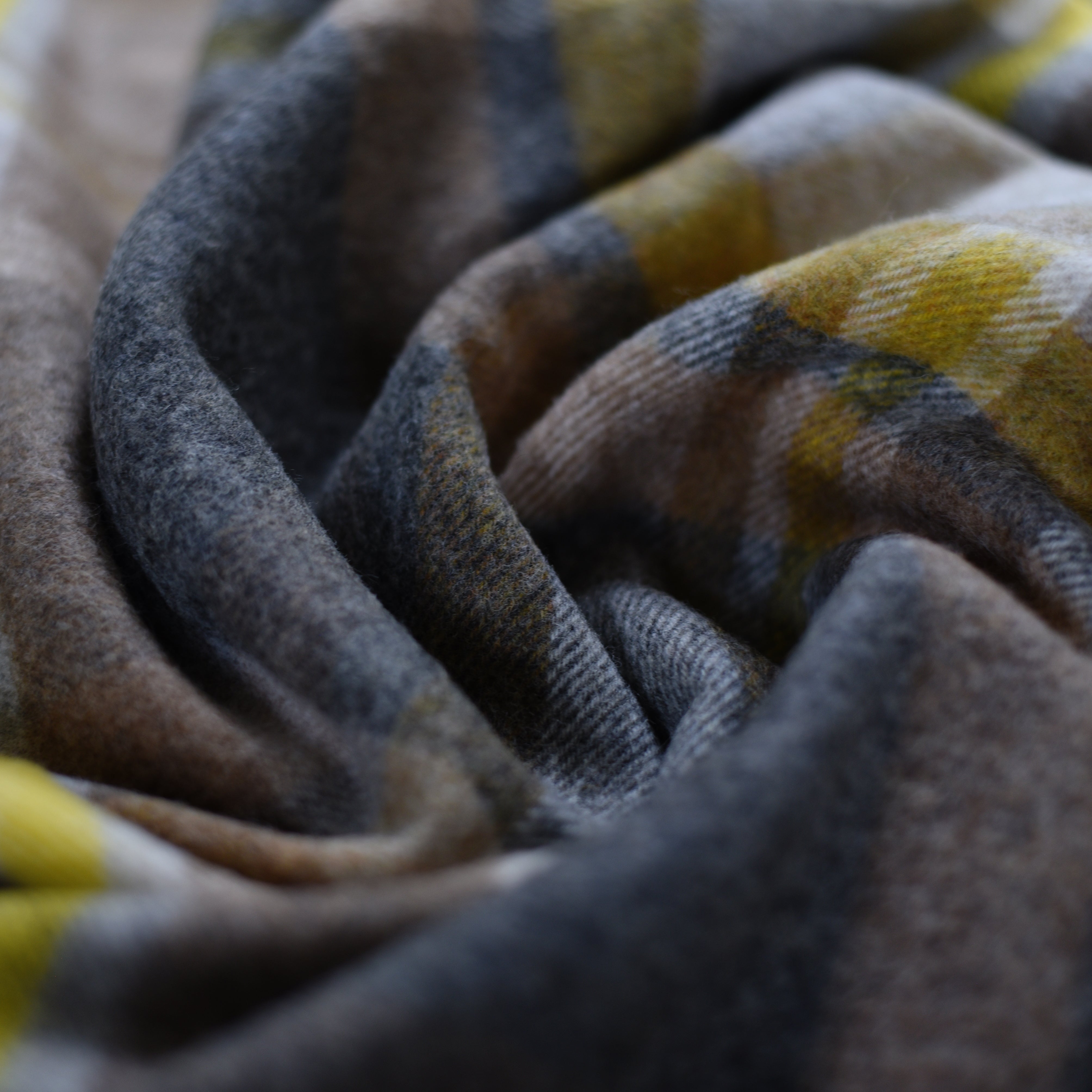 Eskadale Lambswool Throw