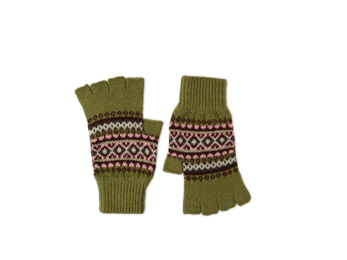 The Campbell’s of Beauly Auld Stock Fairisle Half-Finger Gloves are crafted from green lambswool and feature pink, white, and brown geometric designs in a classic fairisle pattern, shown on a white background.
